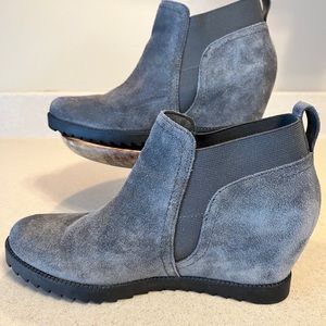 Naturalizer Ankle Boots